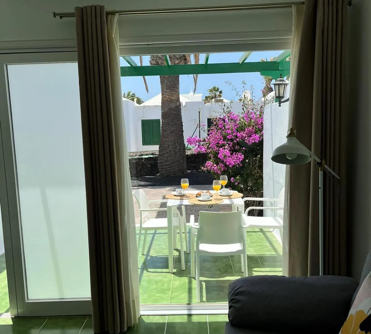 Bungalow Retama Tias Apartment